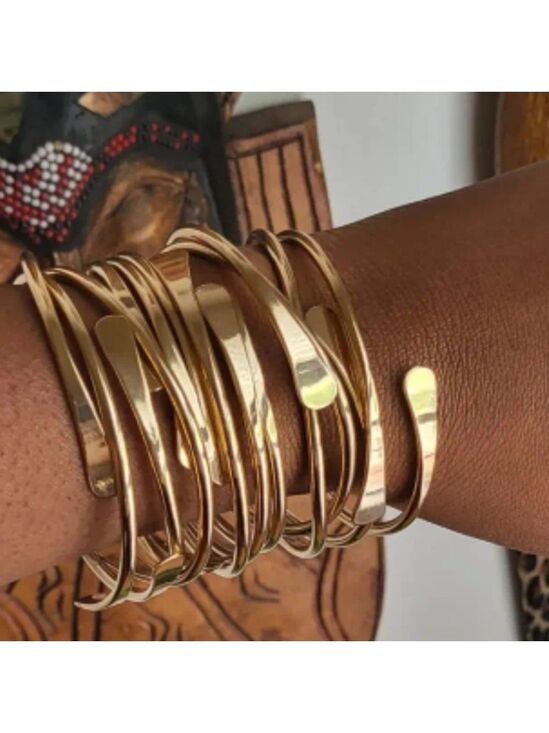 Jewelry - Gold Bangle Set Elegant 3 Piece